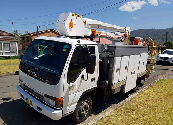Level 2 electrician truck fro overhead cables